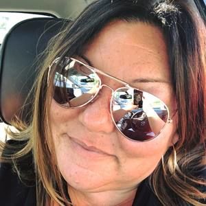 Meet your Posher, Caroline